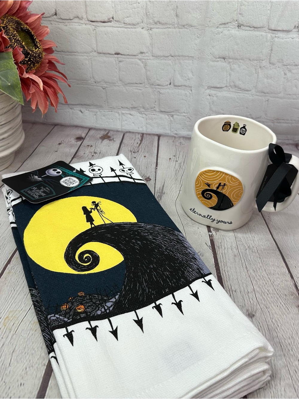 Disney Nightmarish Romance Black Yellow White Mug and Kitchen Towel Set